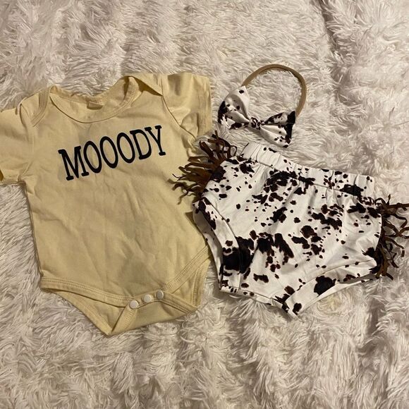 Mooody Cow Print 12M Outfit - Picture 1 of 4